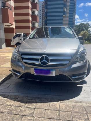 MERCEDES-BENZ B 200 1.6 TURBO GASOLINA 4P AUTOMÁTICO